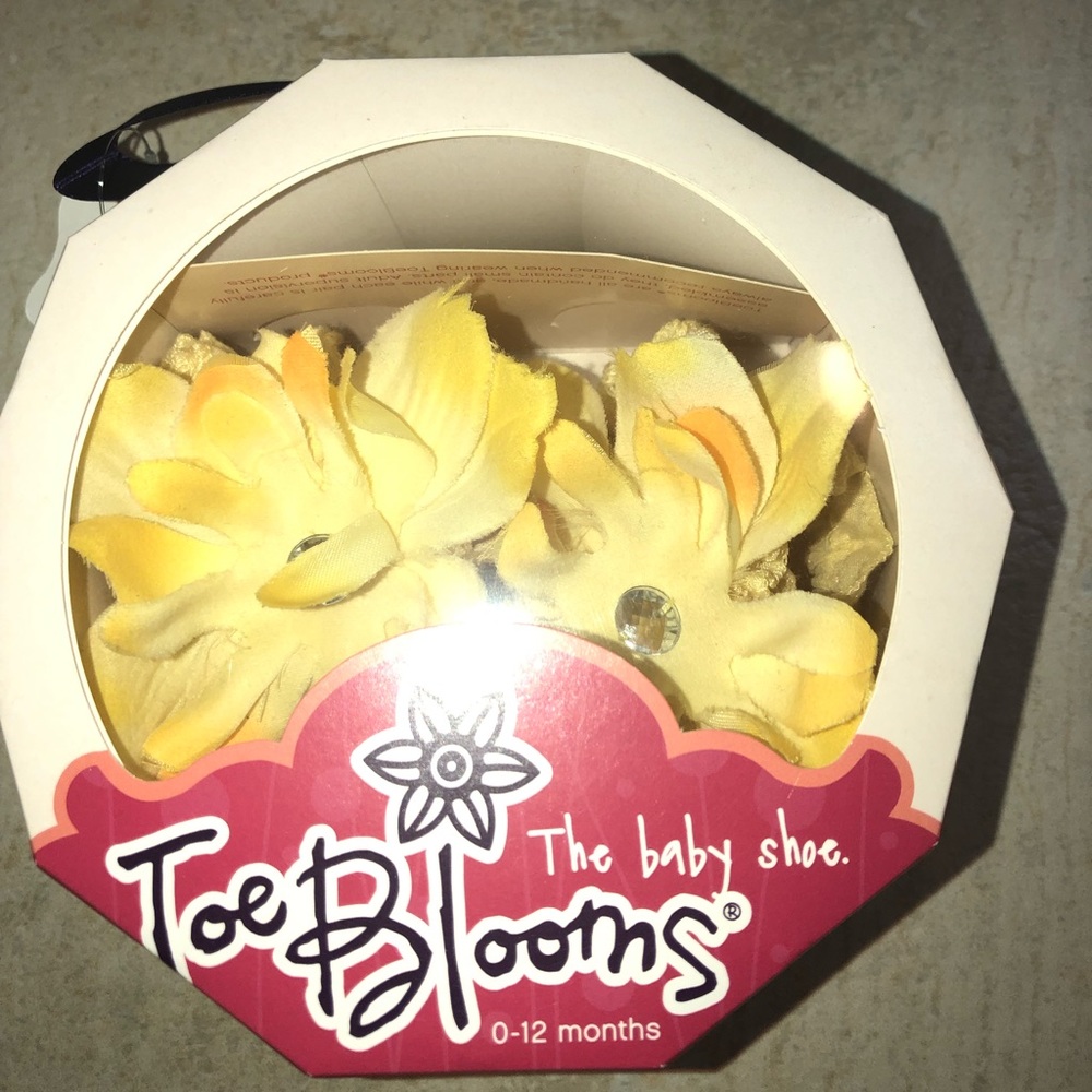 Toe Blooms The Baby Shoe